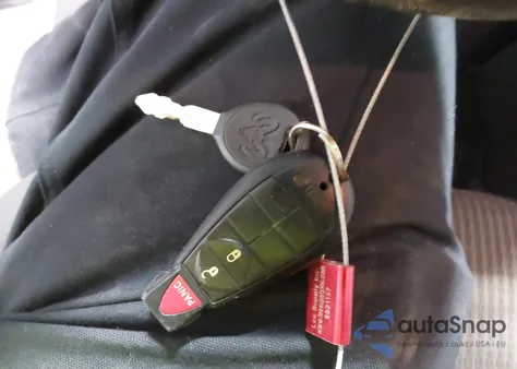 2010 Dodge Ram 1500 Slt/Sport/Trx z USA, uszkodzony, nr VIN 1D7RV1GT3AS207203